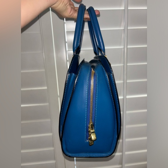 Louis Vuitton Blue Epi Pont Neuf With Chain & Lock 317 - Picture 4 of 12